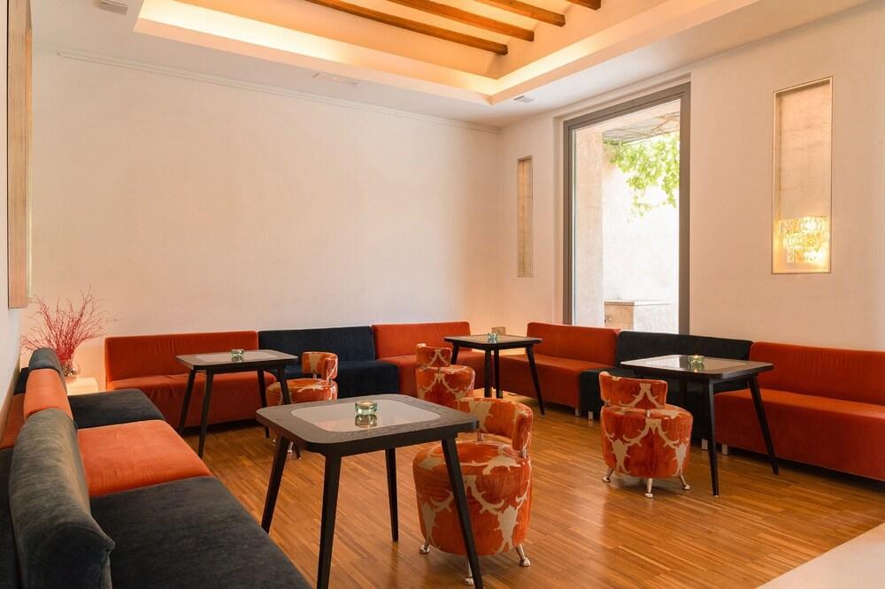 Hotel Spa La Romana, The Originals Relais Bagian luar foto