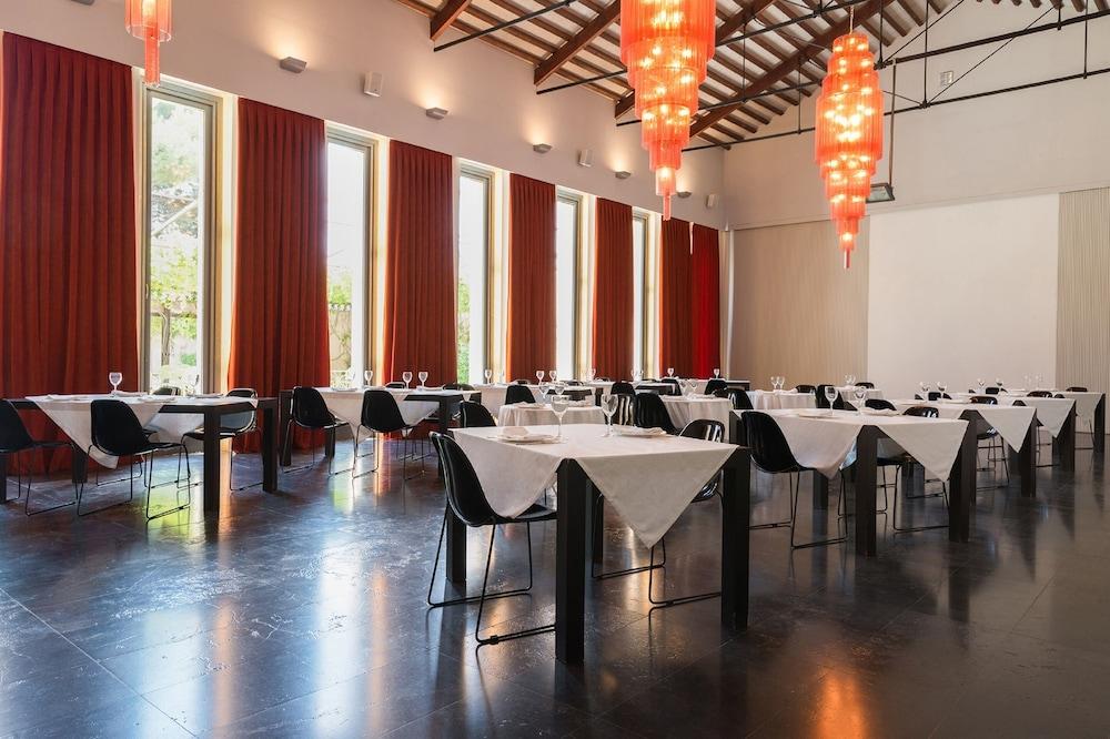 Hotel Spa La Romana, The Originals Relais Bagian luar foto