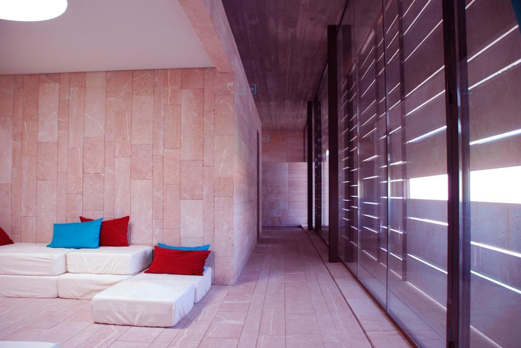 Hotel Spa La Romana, The Originals Relais Bagian luar foto